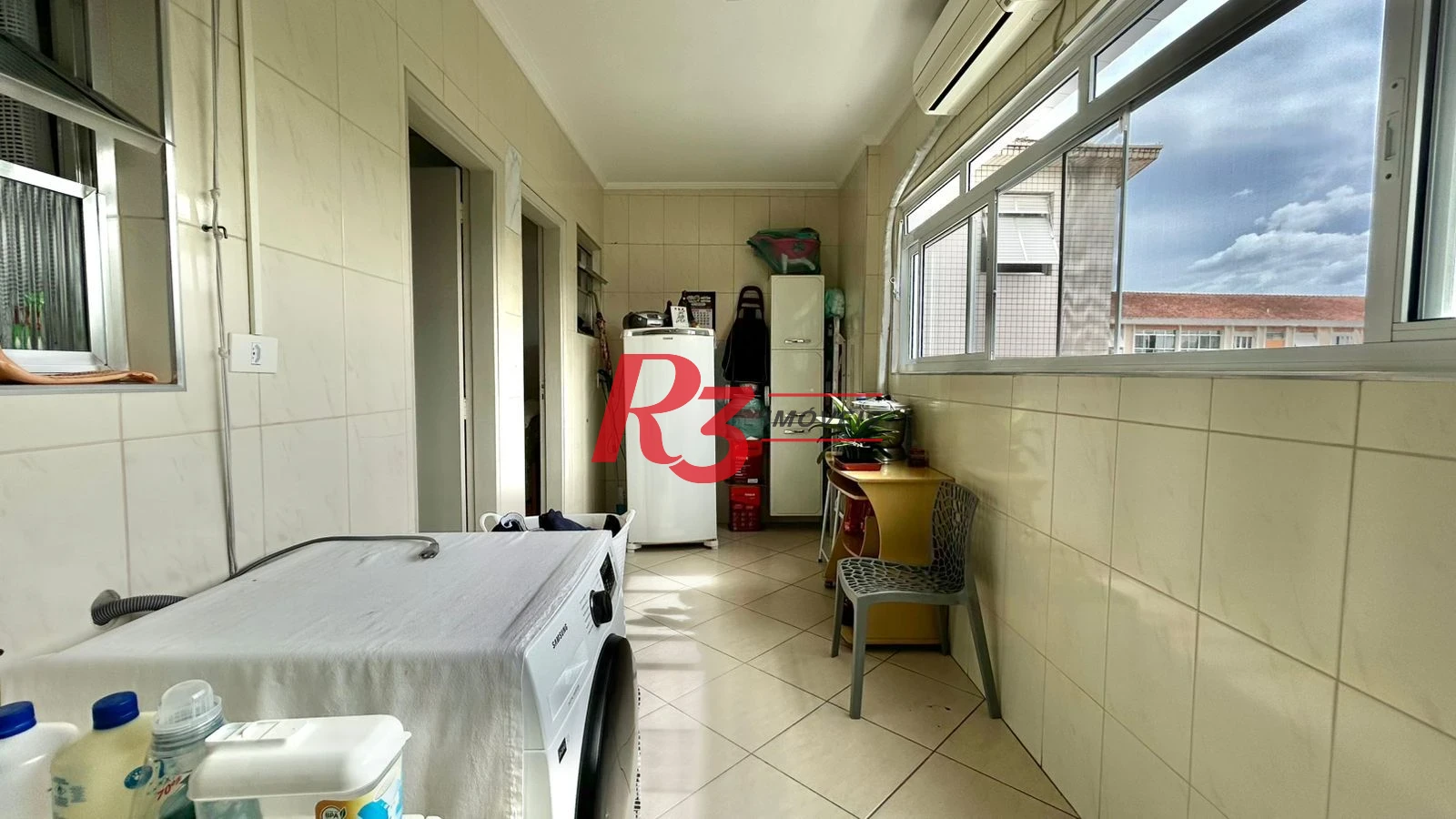 Apartamento com 2 dormitórios à venda, 100 m² por R$ 586.000,00 - Marapé - Santos/SP