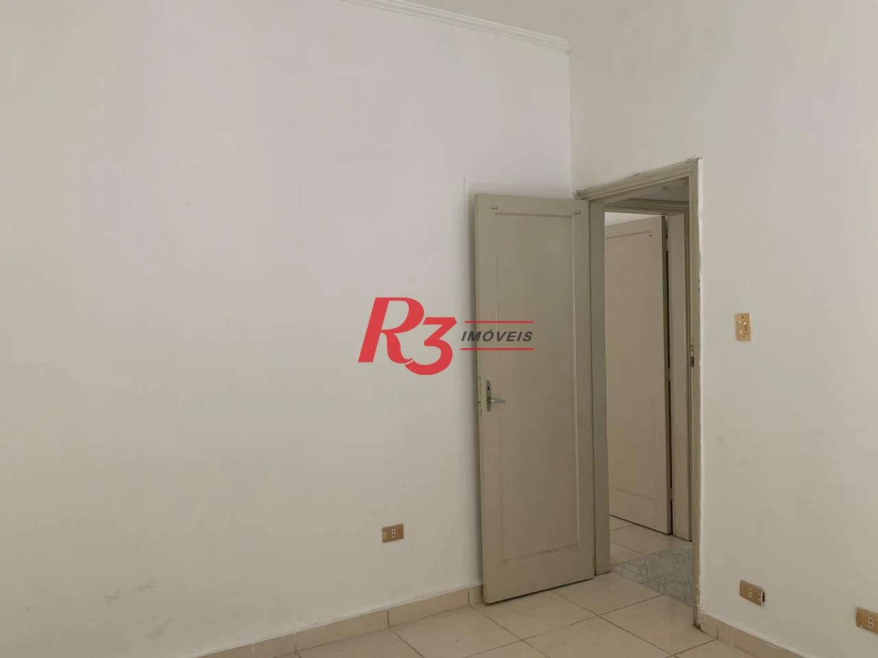 Apartamento com 2 dormitórios à venda, 60 m² por R$ 300.000,00 - Campo Grande - Santos/SP