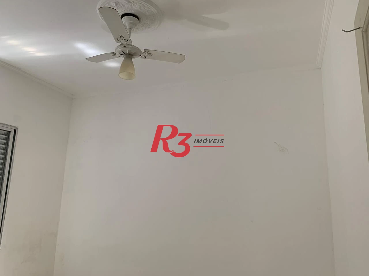 Apartamento com 2 dormitórios à venda, 60 m² por R$ 300.000,00 - Campo Grande - Santos/SP