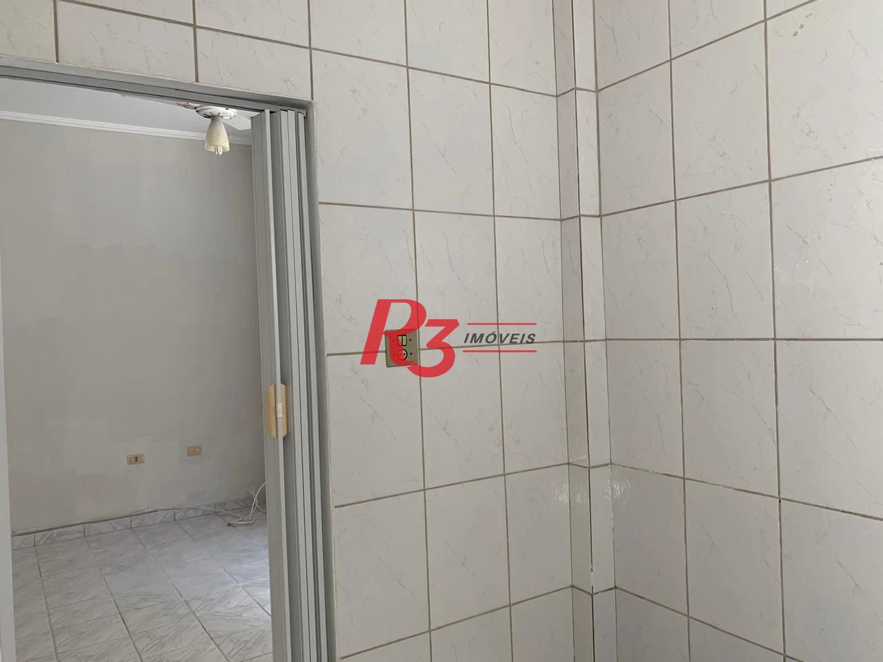 Apartamento com 2 dormitórios à venda, 60 m² por R$ 300.000,00 - Campo Grande - Santos/SP