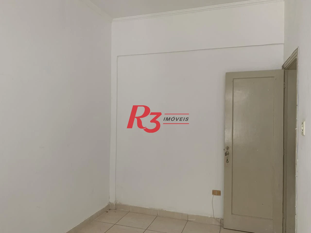 Apartamento com 2 dormitórios à venda, 60 m² por R$ 300.000,00 - Campo Grande - Santos/SP