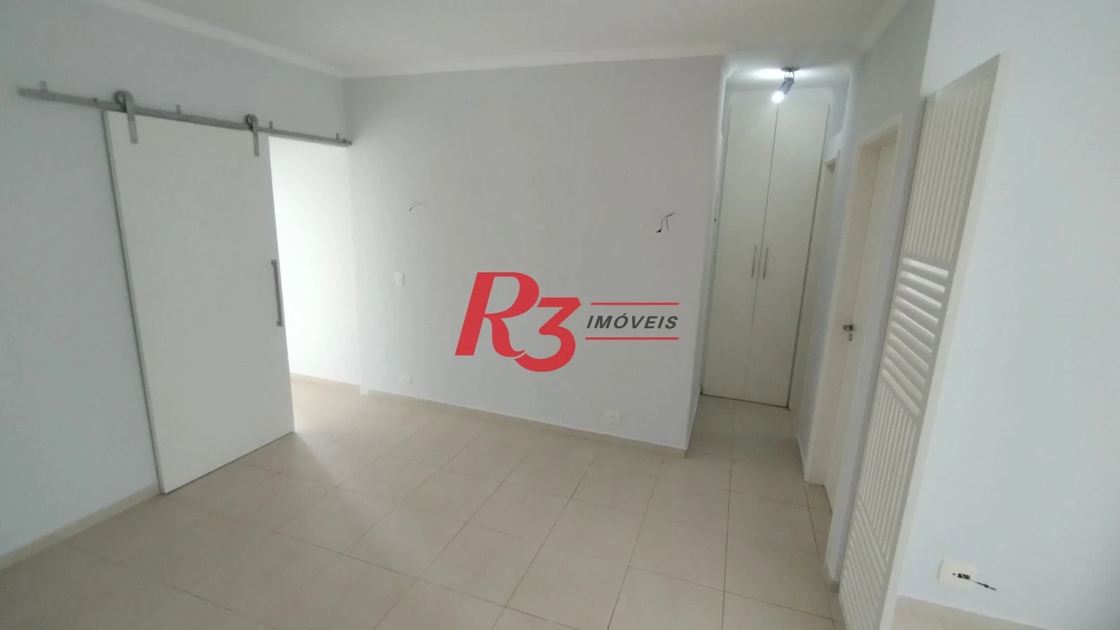 Apartamento com 2 dormitórios à venda, 110 m² por R$ 700.000,00 - José Menino - Santos/SP