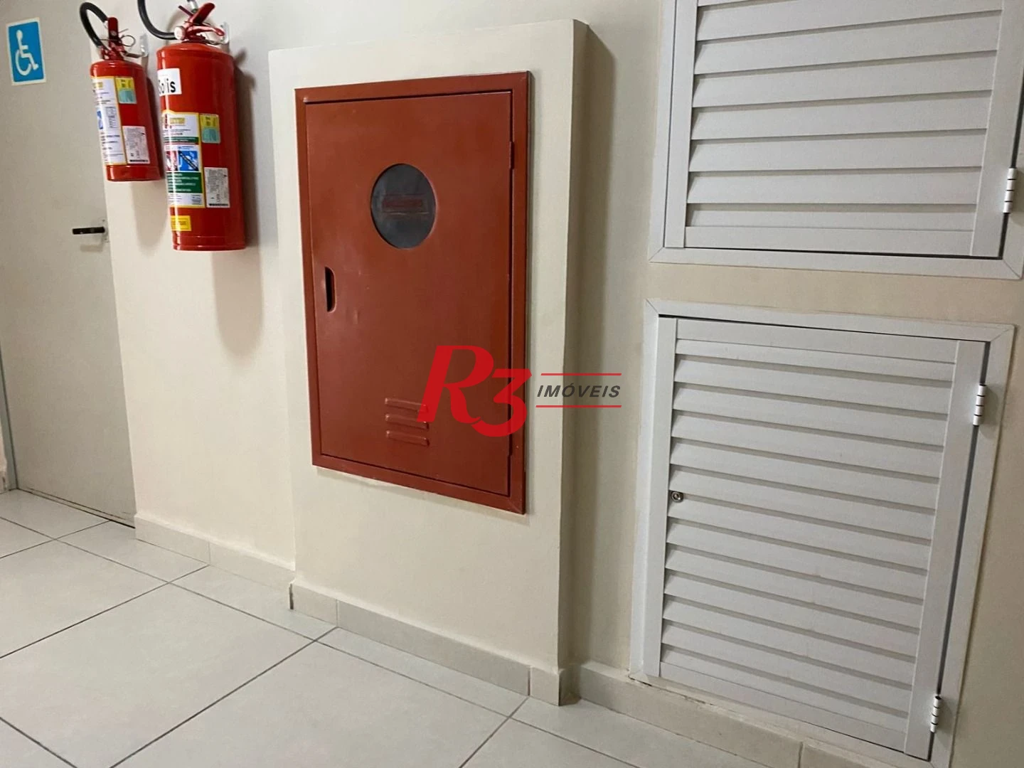 Apartamento com 2 dormitórios para alugar, 73 m² por R$ 3.800,00/mês - Vila Belmiro - Santos/SP