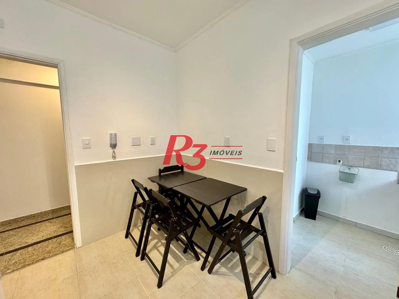Apartamento com 1 dormitório para alugar, 65 m² por R$ 4.200,00/mês - Embaré - Santos/SP