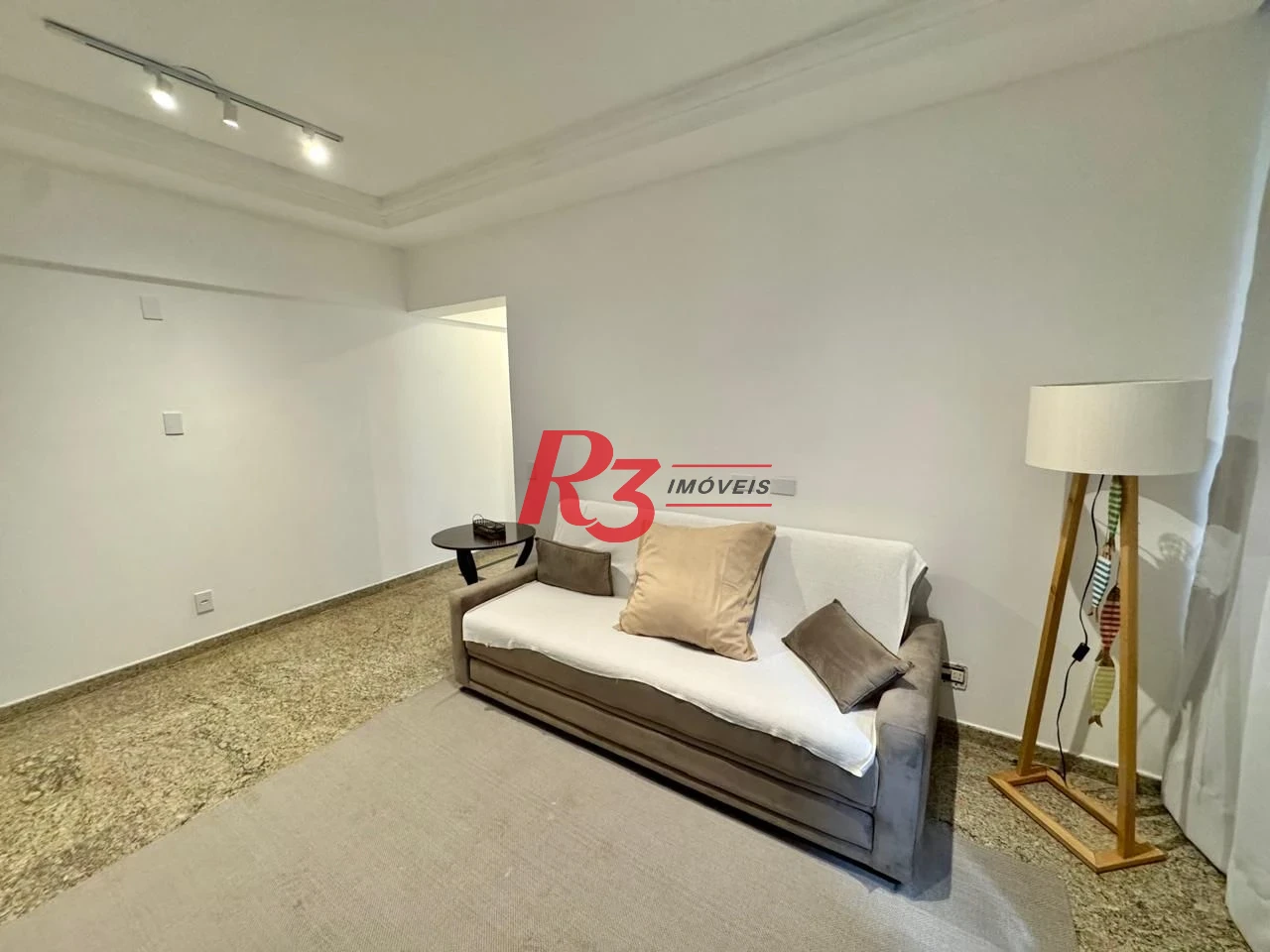 Apartamento com 1 dormitório para alugar, 65 m² por R$ 4.200,00/mês - Embaré - Santos/SP