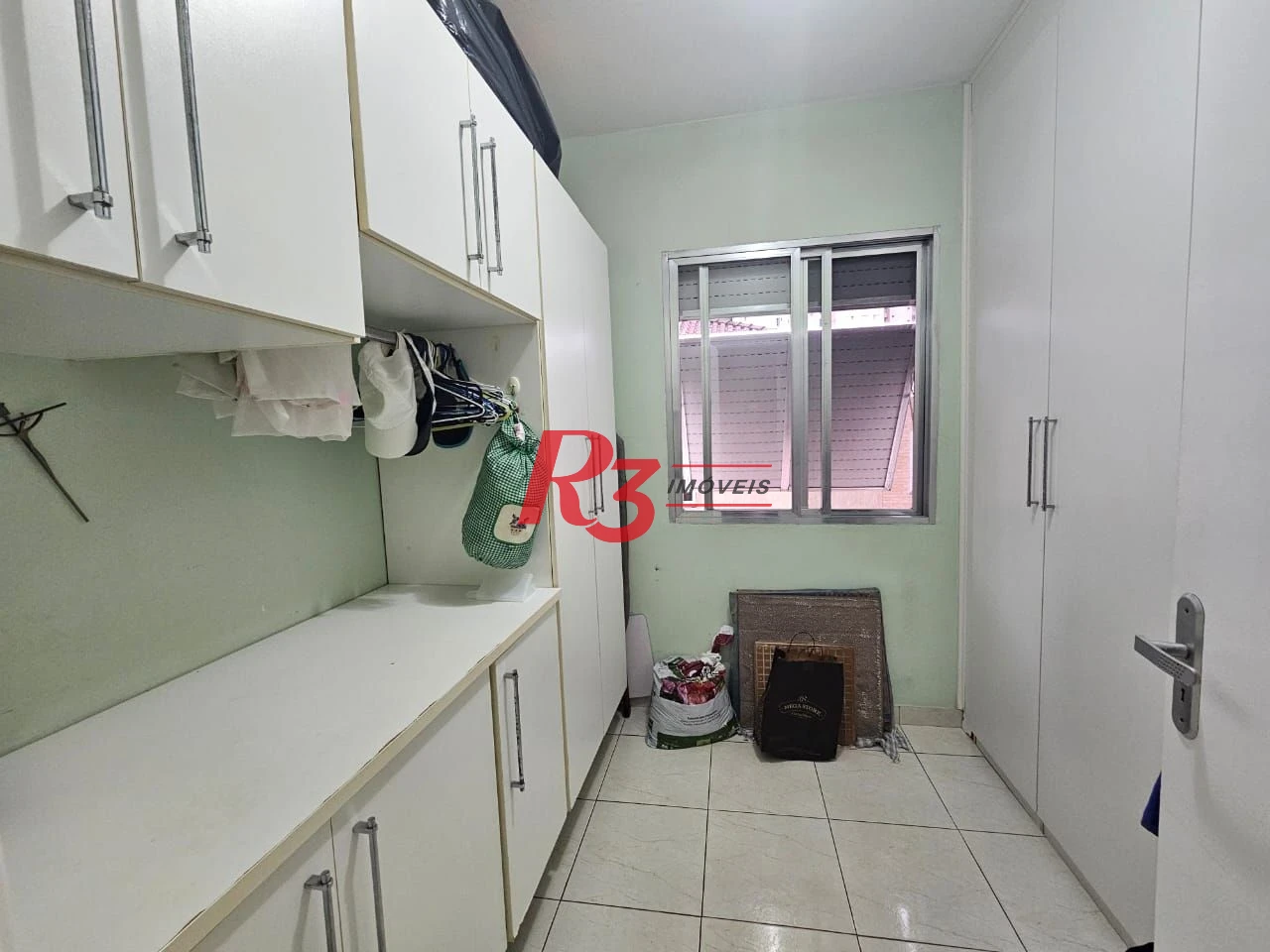 Apartamento com 3 dormitórios à venda, 117 m² por R$ 850.000,00 - Gonzaga - Santos/SP
