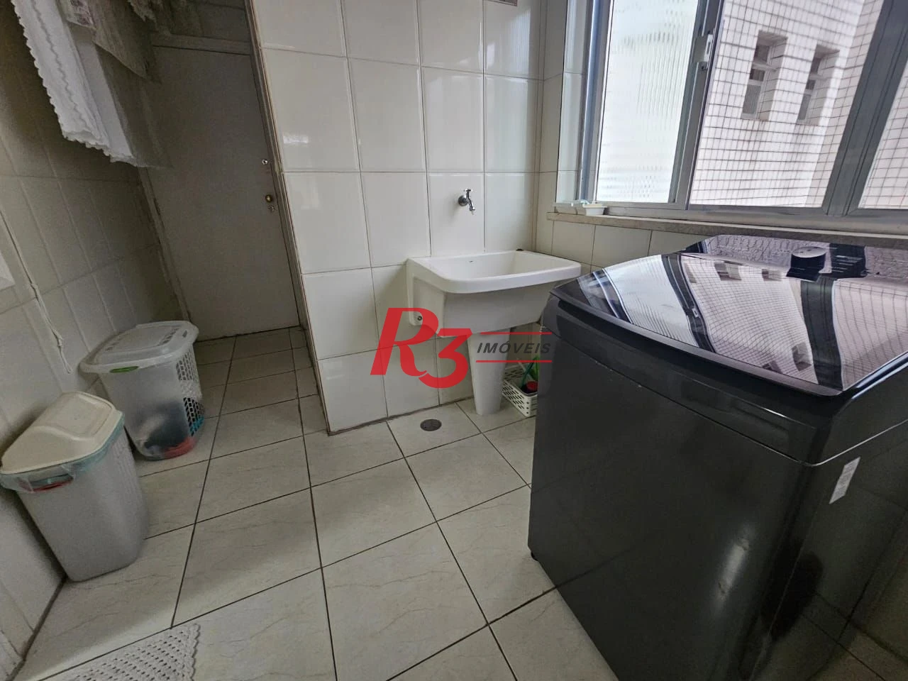 Apartamento com 3 dormitórios à venda, 117 m² por R$ 850.000,00 - Gonzaga - Santos/SP