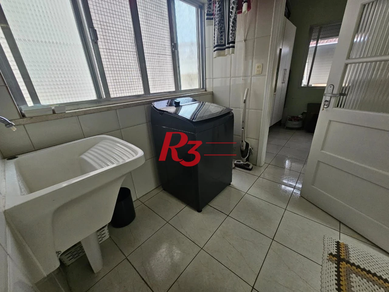 Apartamento com 3 dormitórios à venda, 117 m² por R$ 850.000,00 - Gonzaga - Santos/SP