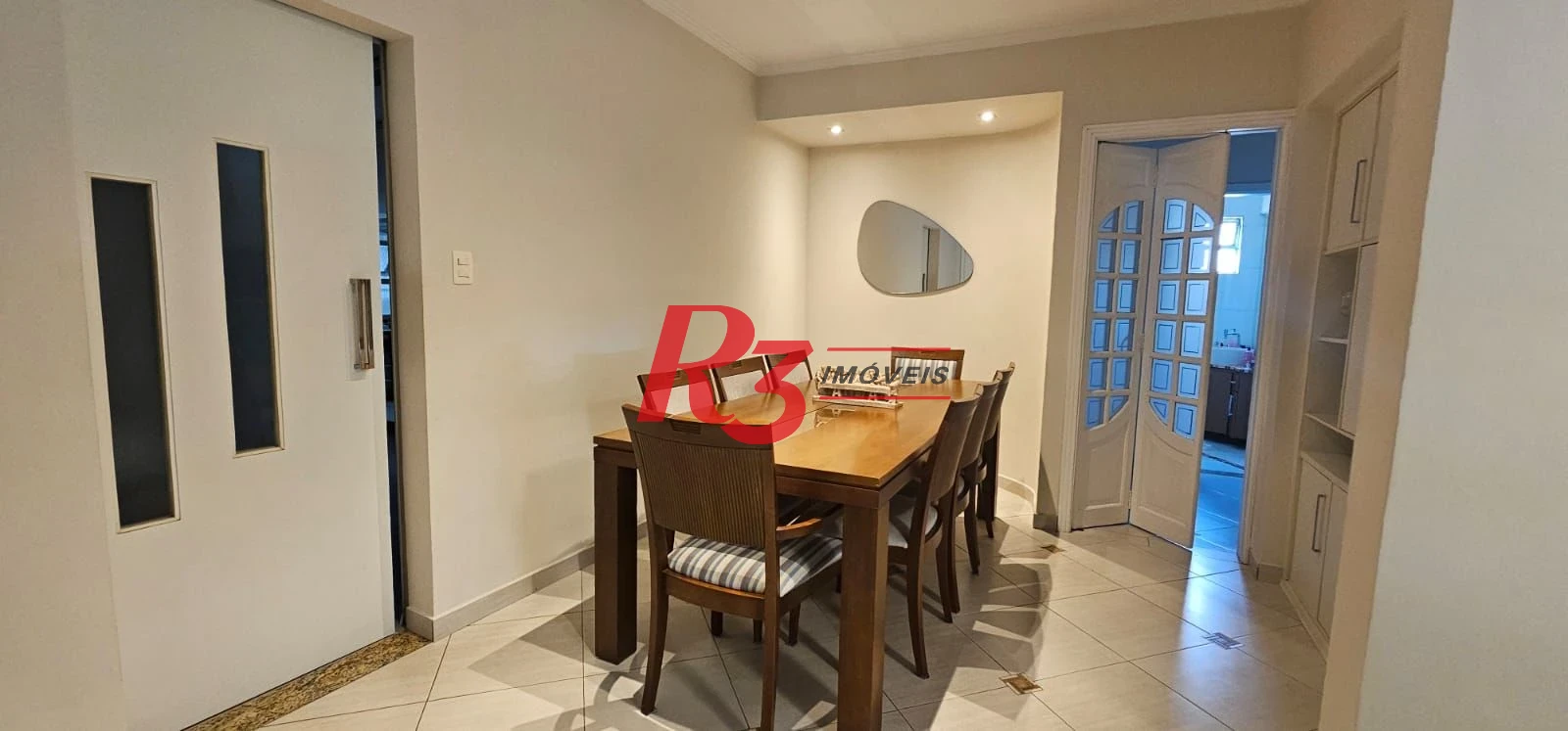 Apartamento com 3 dormitórios à venda, 117 m² por R$ 850.000,00 - Gonzaga - Santos/SP