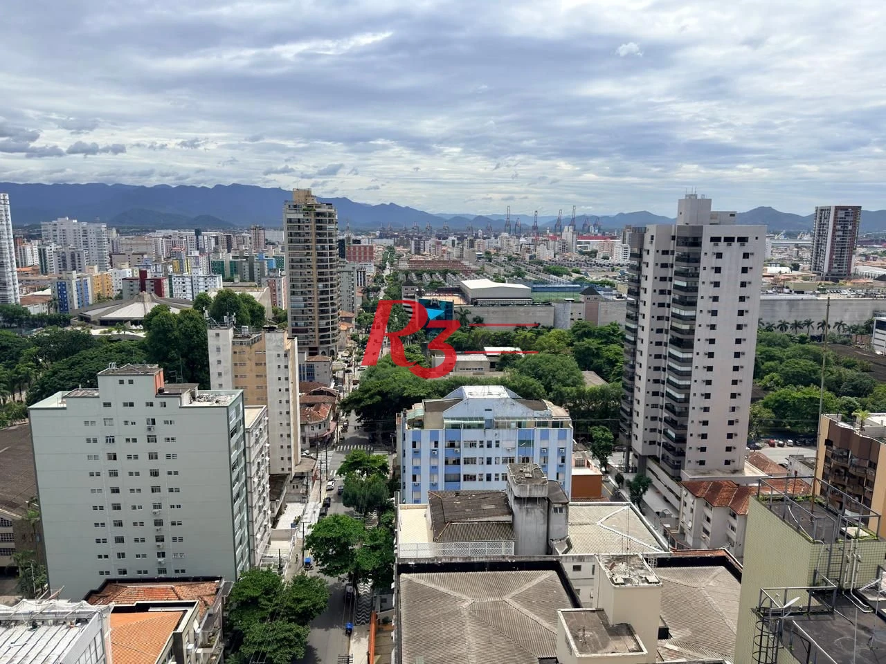 Apartamento com 3 dormitórios à venda, 170 m² por R$ 4.850.000,00 - Aparecida - Santos/SP
