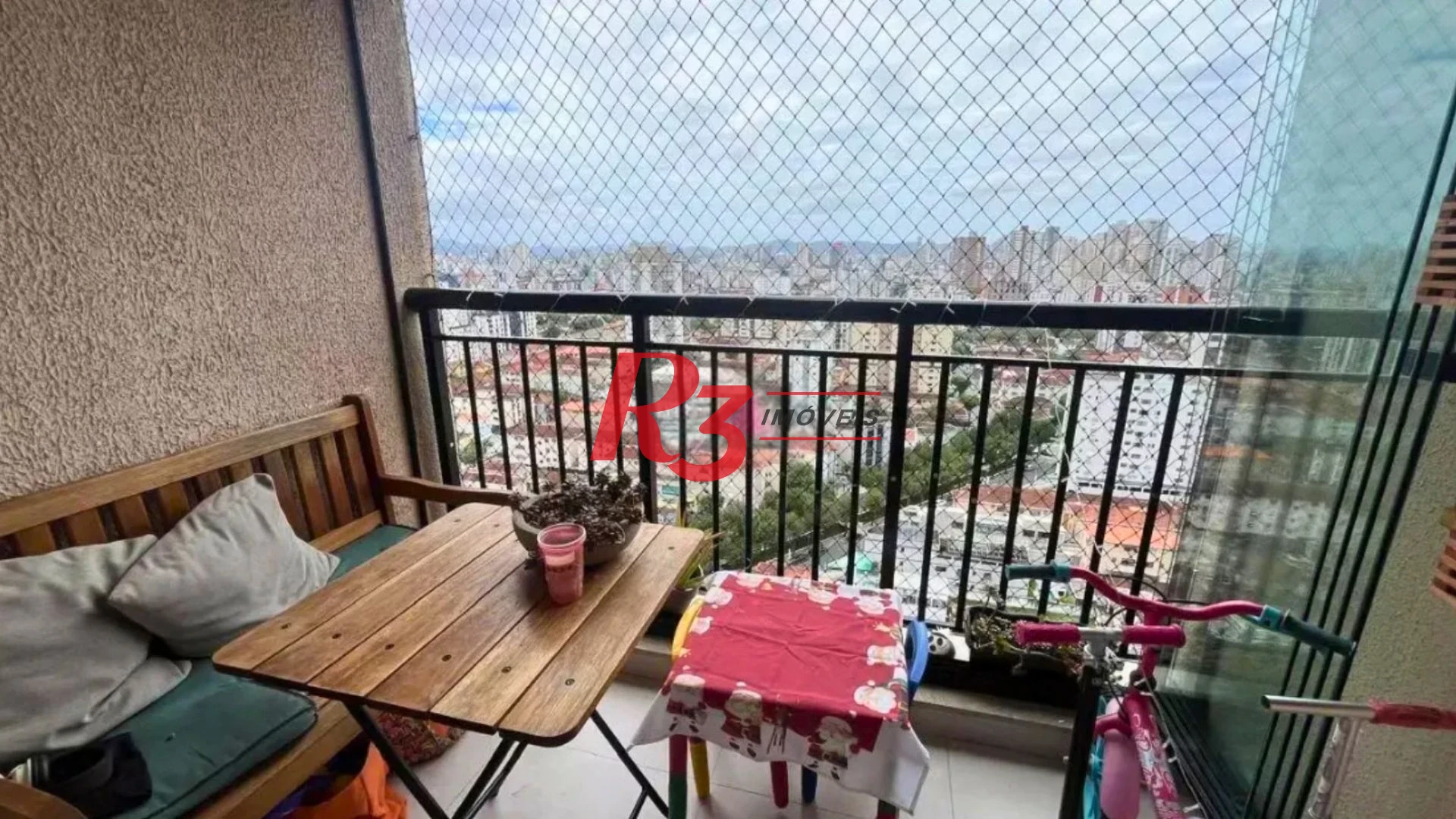 Apartamento com 2 dormitórios à venda, 70 m² por R$ 805.000,00 - Marapé - Santos/SP