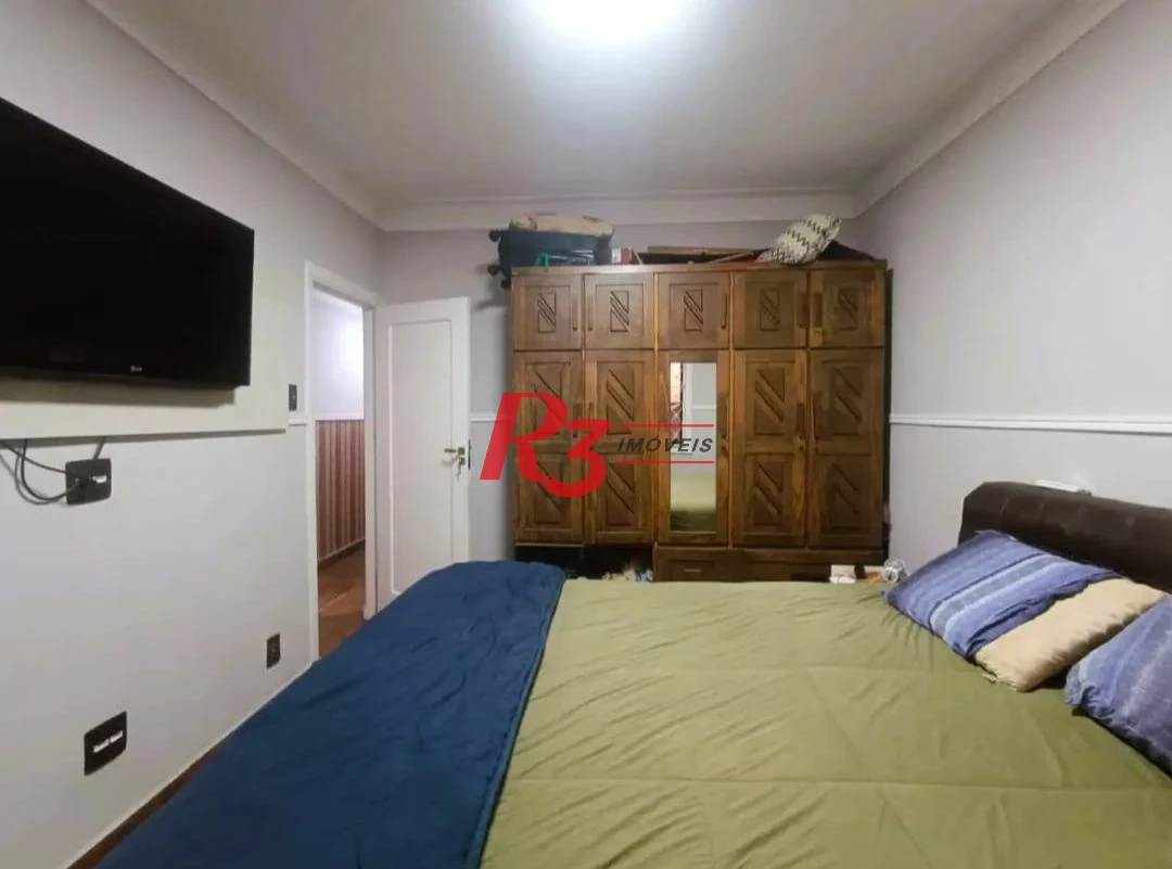 Sobrado com 3 dormitórios à venda, 114 m² por R$ 895.000,00 - Encruzilhada - Santos/SP