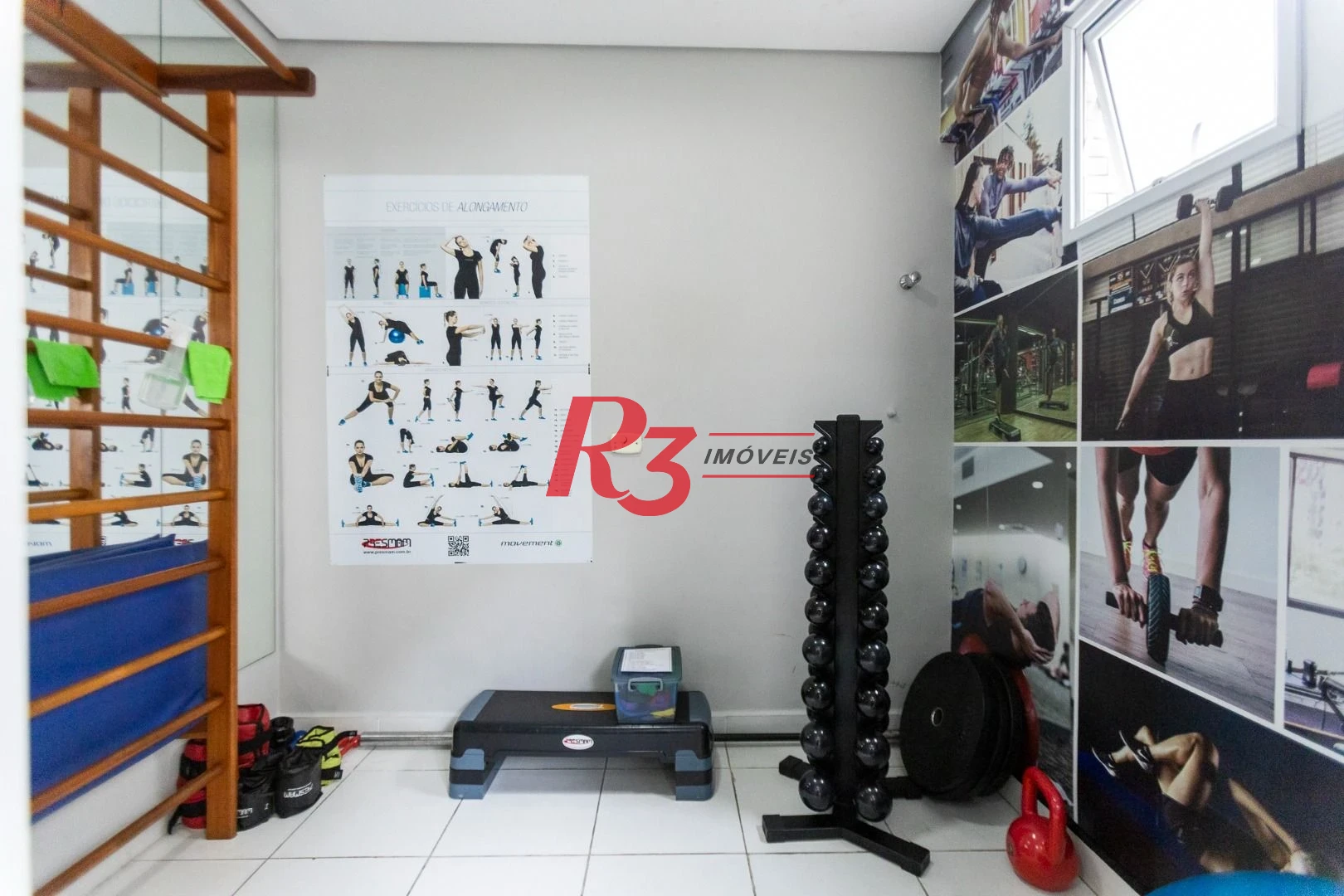 Apartamento com 3 dormitórios à venda, 143 m² por R$ 2.100.000,00 - Pompéia - Santos/SP