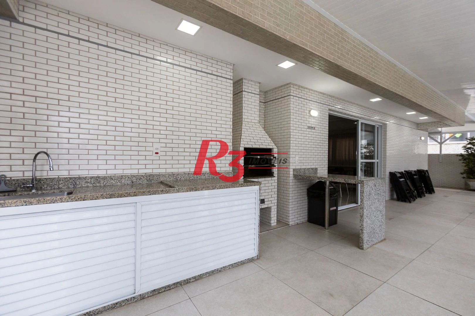 Apartamento com 3 dormitórios à venda, 143 m² por R$ 2.100.000,00 - Pompéia - Santos/SP