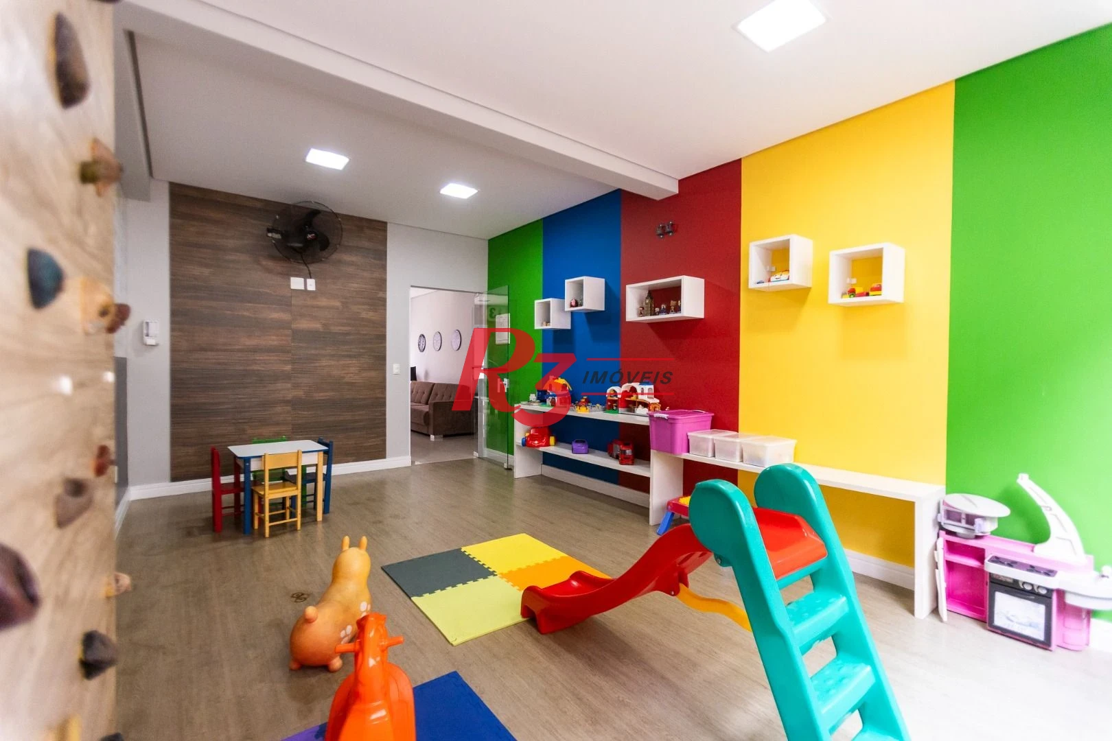 Apartamento com 3 dormitórios à venda, 143 m² por R$ 2.100.000,00 - Pompéia - Santos/SP