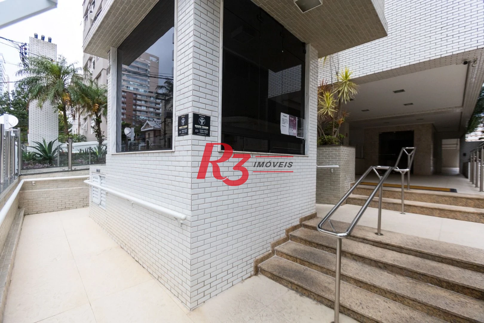 Apartamento com 3 dormitórios à venda, 143 m² por R$ 2.100.000,00 - Pompéia - Santos/SP