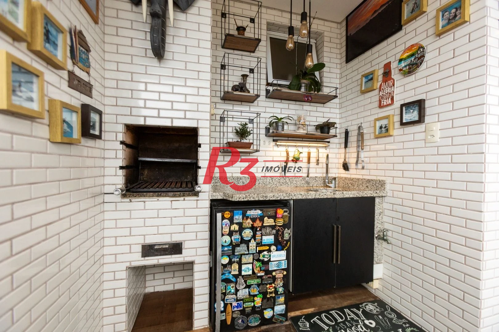 Apartamento com 3 dormitórios à venda, 143 m² por R$ 2.100.000,00 - Pompéia - Santos/SP