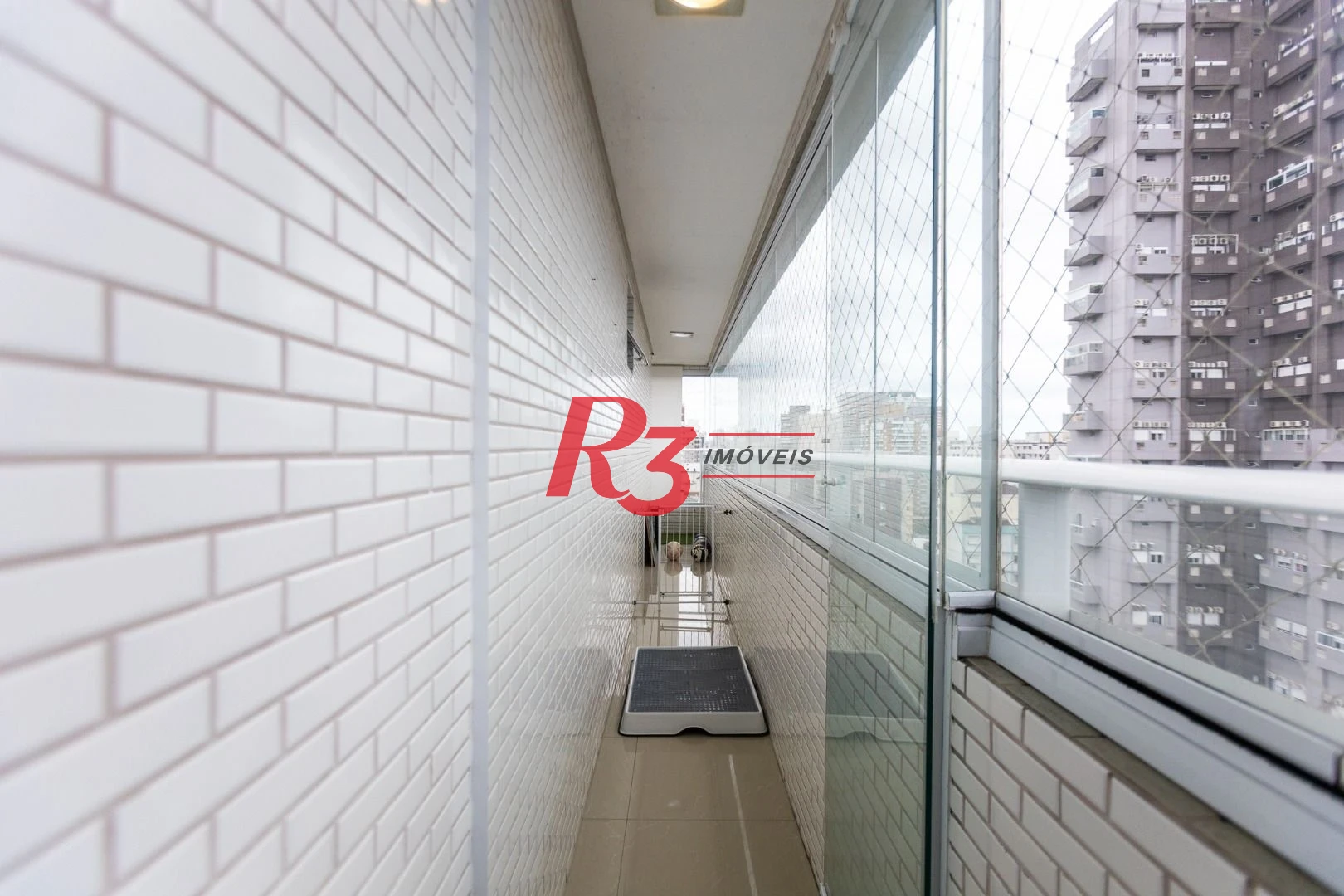 Apartamento com 3 dormitórios à venda, 143 m² por R$ 2.100.000,00 - Pompéia - Santos/SP