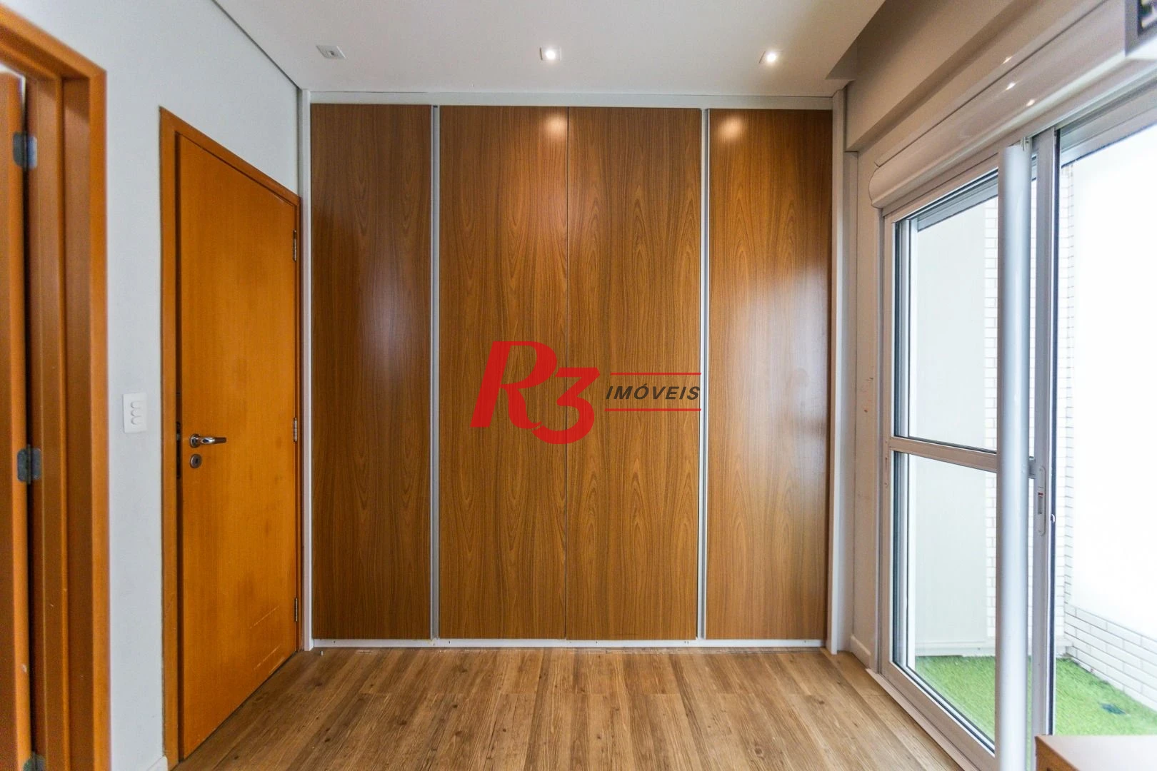 Apartamento com 3 dormitórios à venda, 143 m² por R$ 2.100.000,00 - Pompéia - Santos/SP