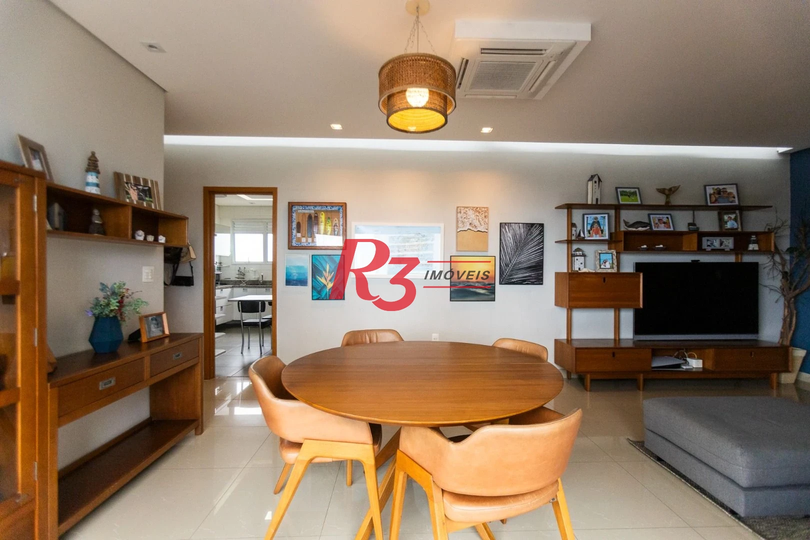 Apartamento com 3 dormitórios à venda, 143 m² por R$ 2.100.000,00 - Pompéia - Santos/SP