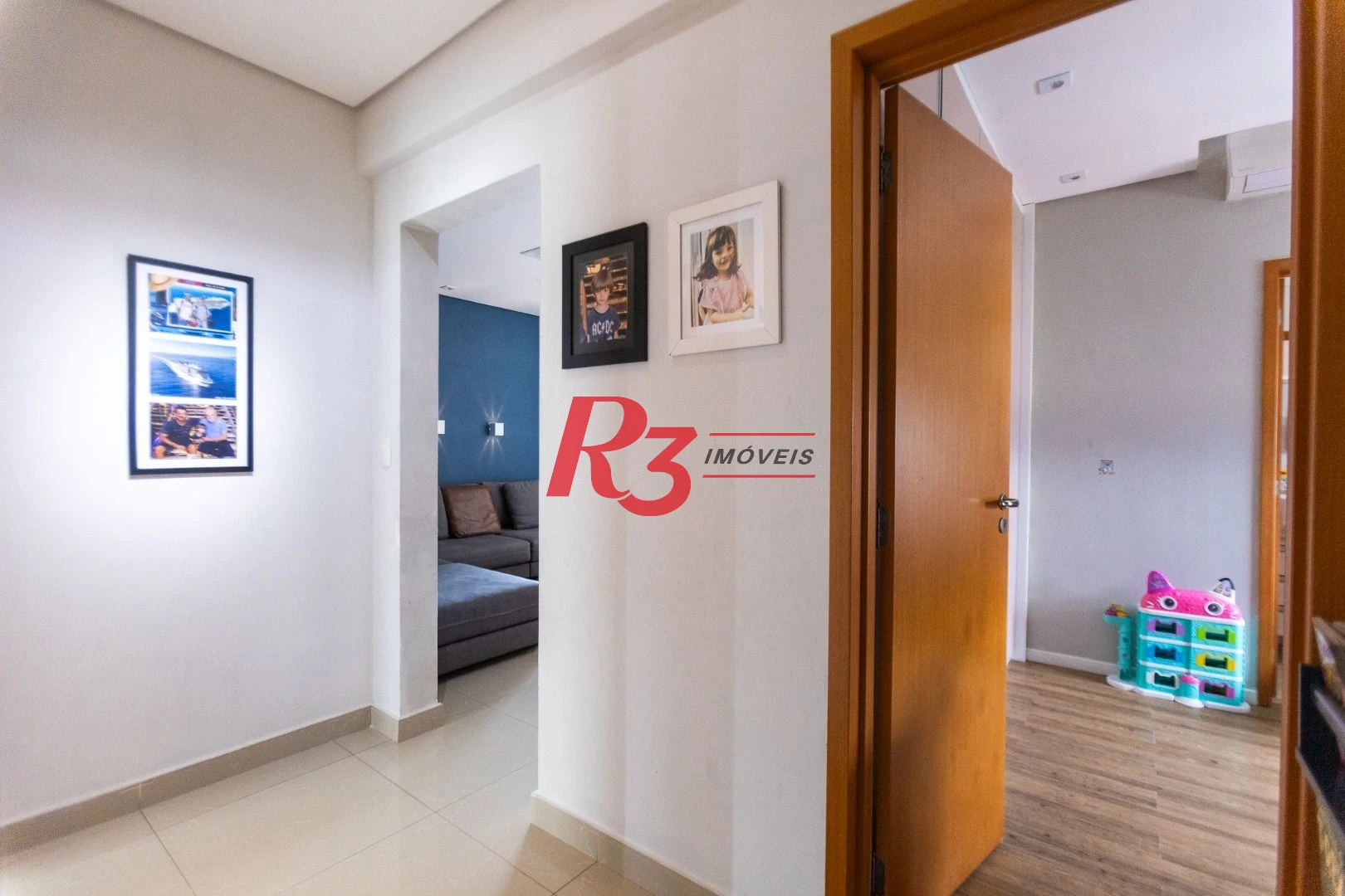 Apartamento com 3 dormitórios à venda, 143 m² por R$ 2.100.000,00 - Pompéia - Santos/SP