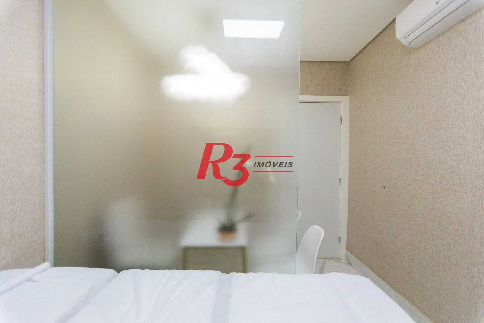 Sala para alugar, 30 m² por R$ 3.700,00/mês - Estuário - Santos/SP
