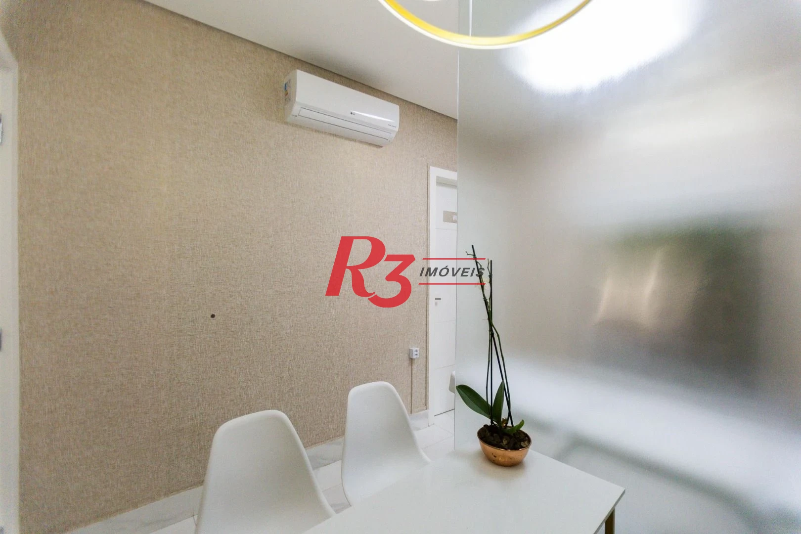 Sala para alugar, 30 m² por R$ 3.700,00/mês - Estuário - Santos/SP