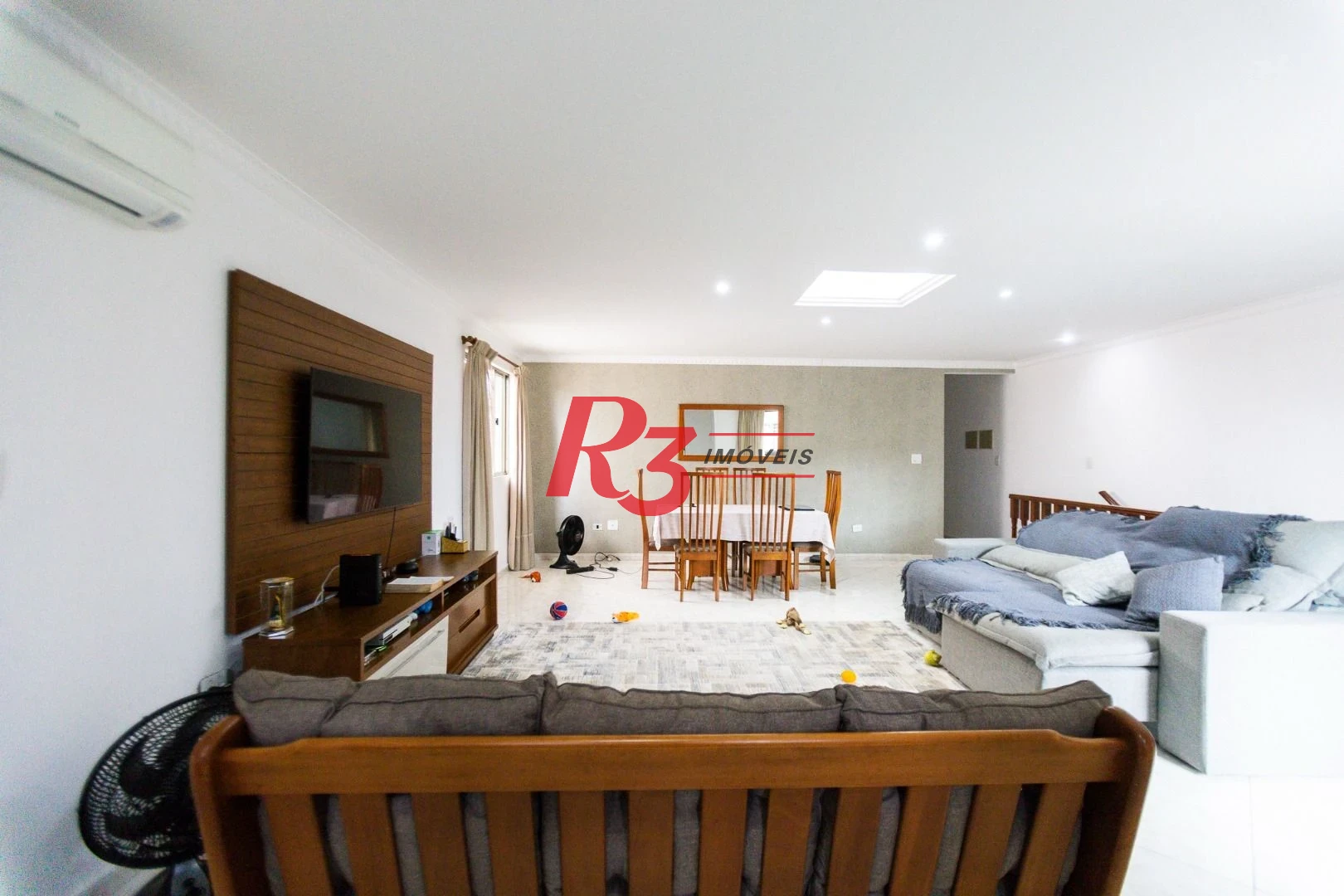 Casa com 3 dormitórios para alugar, 160 m² por R$ 7.000,00/mês - Ponta da Praia - Santos/SP