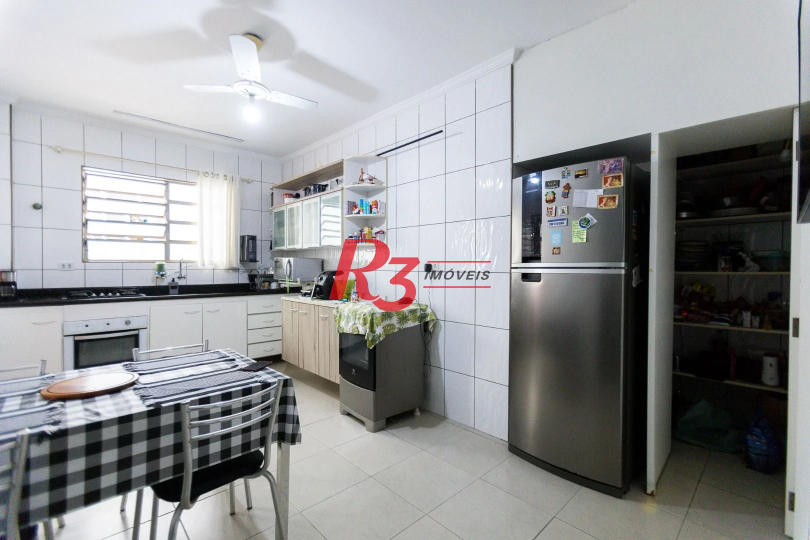 Casa com 3 dormitórios para alugar, 160 m² por R$ 7.000,00/mês - Ponta da Praia - Santos/SP