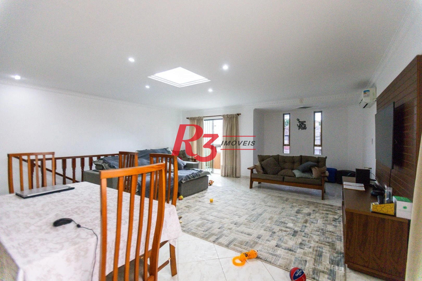 Casa com 3 dormitórios para alugar, 160 m² por R$ 7.000,00/mês - Ponta da Praia - Santos/SP