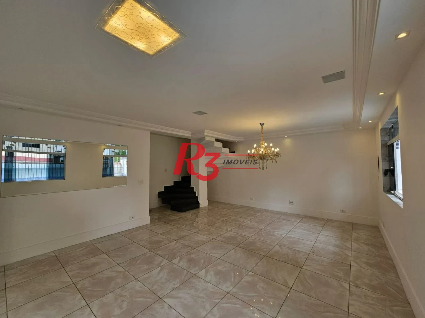 Sobrado à venda, 230 m² por R$ 1.920.000,00 - Ponta da Praia - Santos/SP