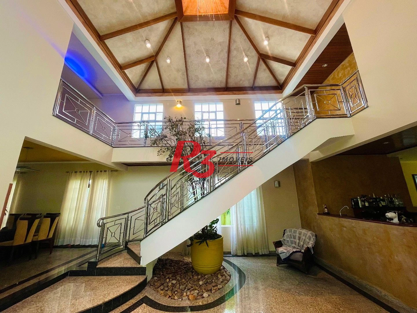 Sobrado à venda, 457 m² por R$ 6.500.000,00 - Gonzaga - Santos/SP