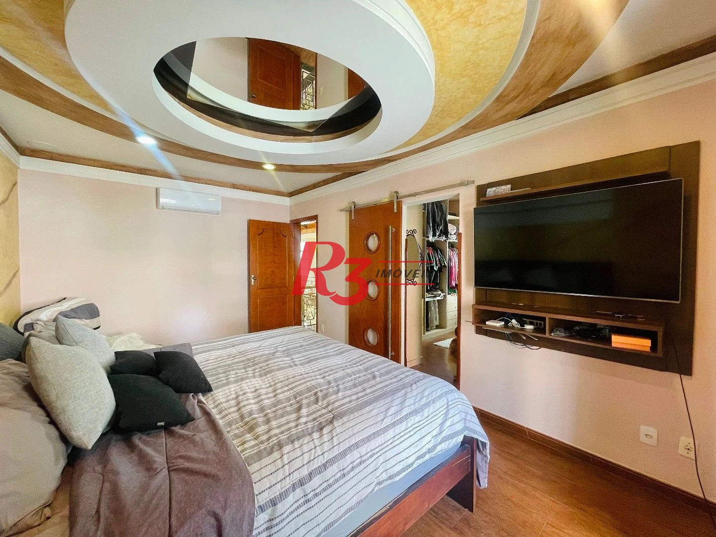 Sobrado à venda, 457 m² por R$ 6.500.000,00 - Gonzaga - Santos/SP