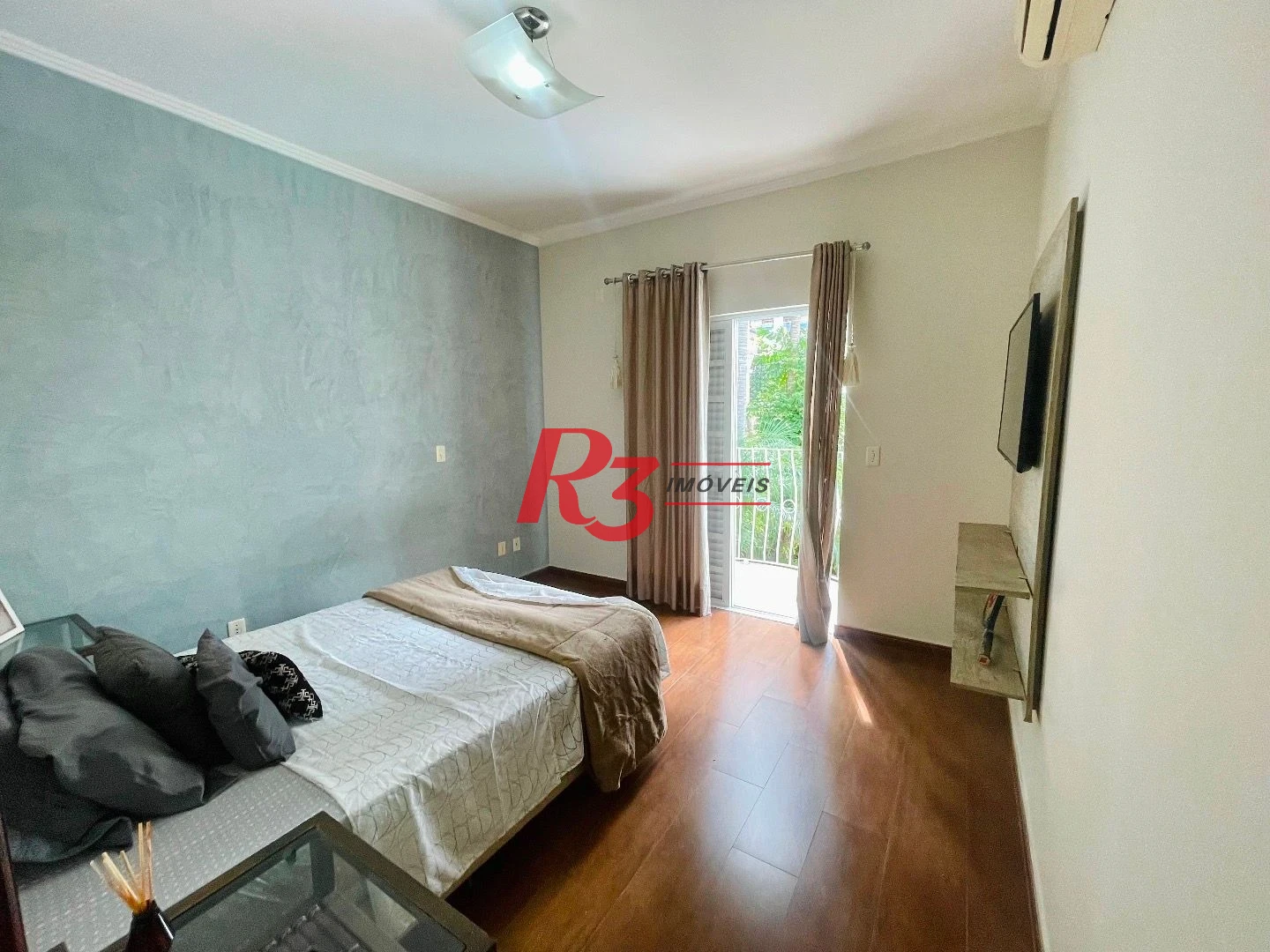 Sobrado à venda, 457 m² por R$ 6.500.000,00 - Gonzaga - Santos/SP