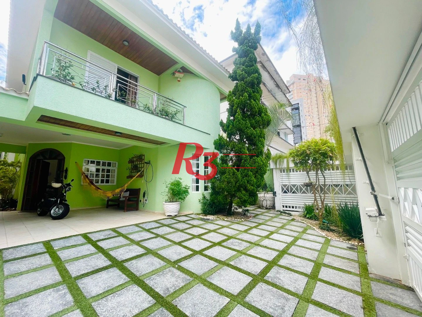 Sobrado à venda, 457 m² por R$ 6.500.000,00 - Gonzaga - Santos/SP