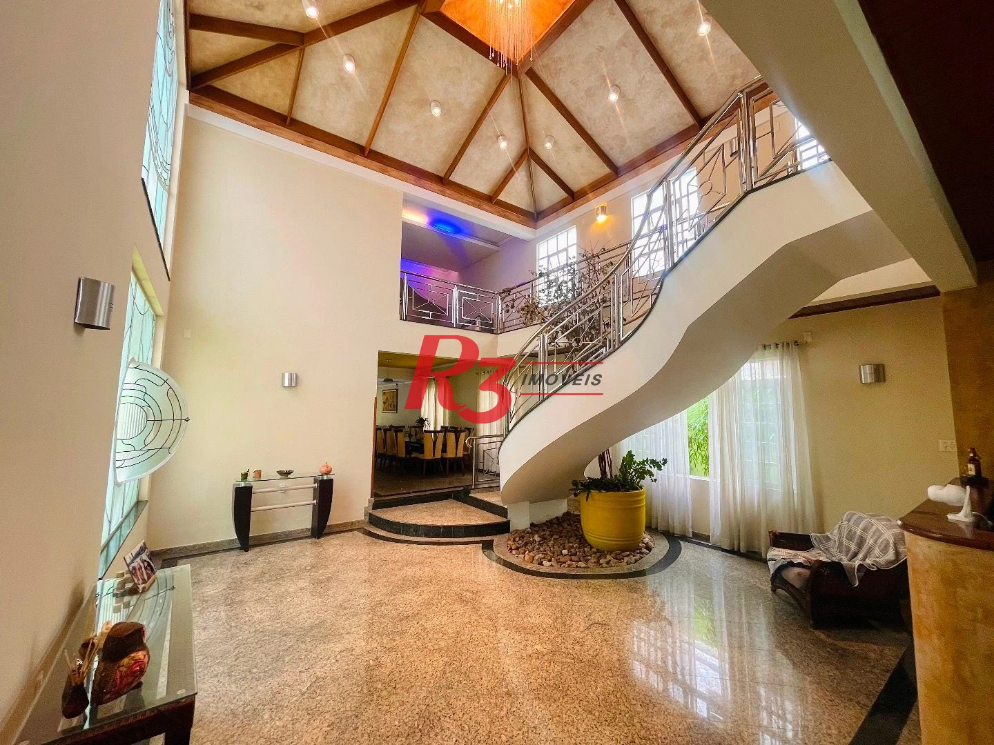 Sobrado à venda, 457 m² por R$ 6.500.000,00 - Gonzaga - Santos/SP
