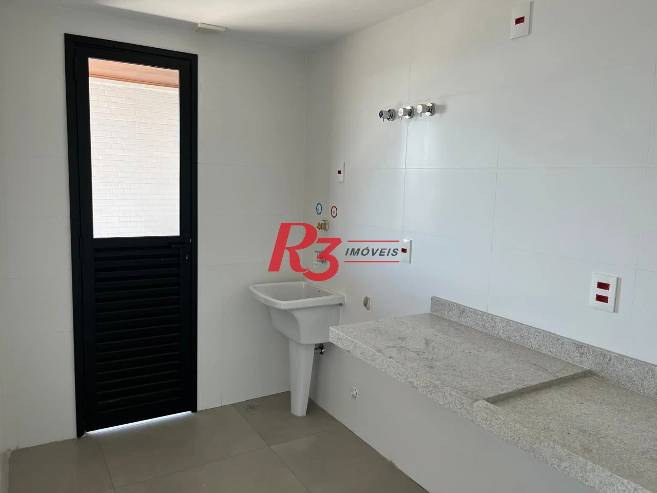 Apartamento com 1 dormitório à venda, 54 m² por R$ 935.000,00 - Boqueirão - Santos/SP