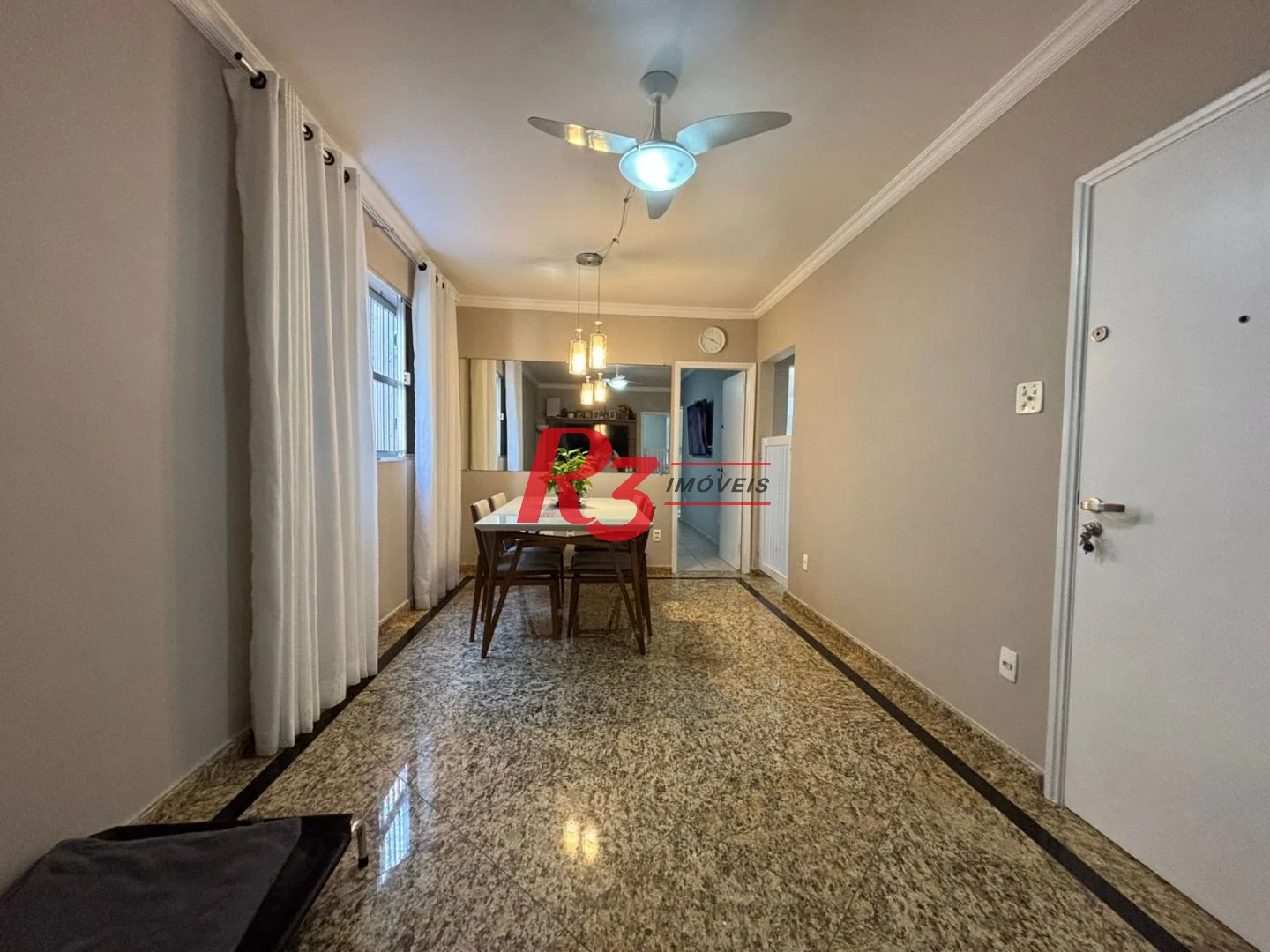 Apartamento com 3 dormitórios à venda, 98 m² por R$ 500.000,00 - Gonzaga - Santos/SP