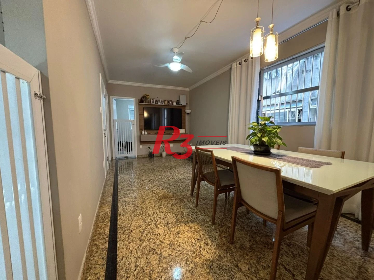 Apartamento com 3 dormitórios à venda, 98 m² por R$ 500.000,00 - Gonzaga - Santos/SP
