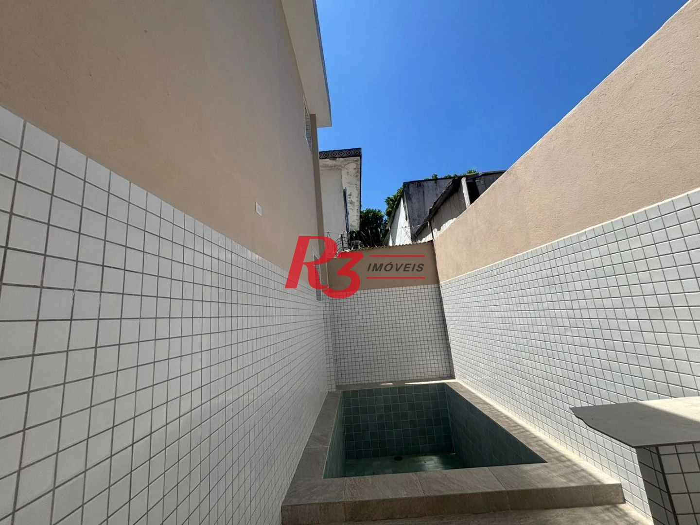 Casa com 3 dormitórios à venda, 115 m² por R$ 1.100.000,00 - Aparecida - Santos/SP