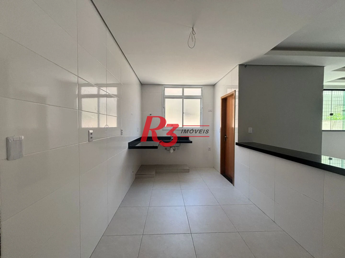 Casa com 3 dormitórios à venda, 115 m² por R$ 1.100.000,00 - Aparecida - Santos/SP