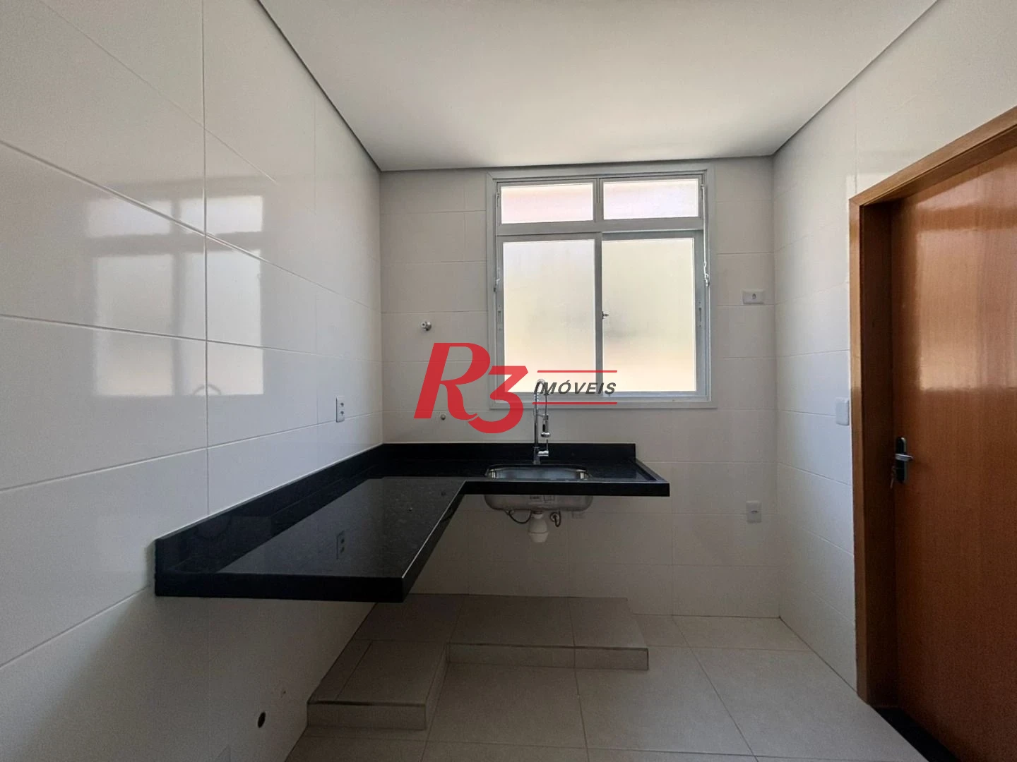 Casa com 3 dormitórios à venda, 115 m² por R$ 1.100.000,00 - Aparecida - Santos/SP