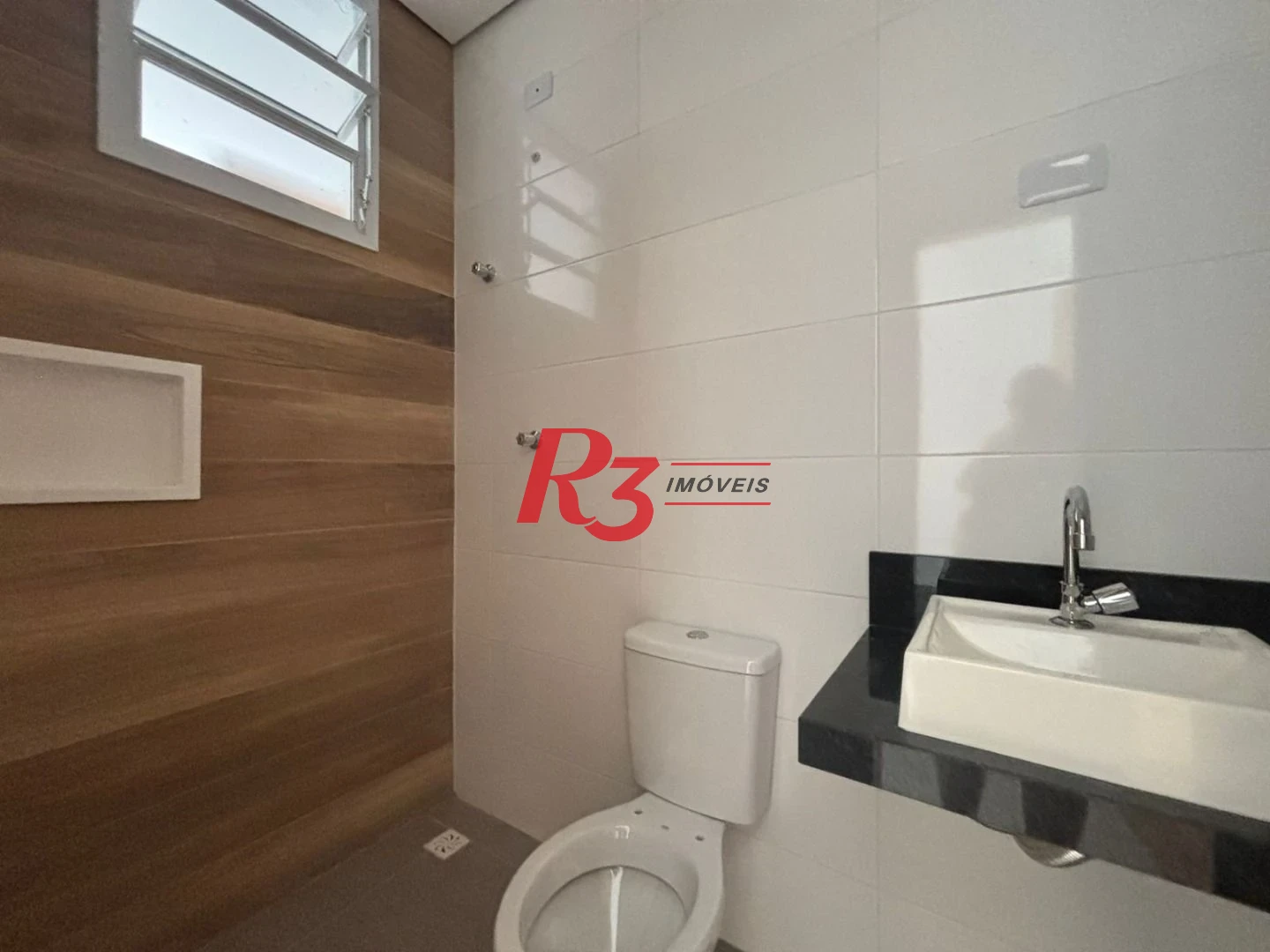 Casa com 3 dormitórios à venda, 115 m² por R$ 1.100.000,00 - Aparecida - Santos/SP