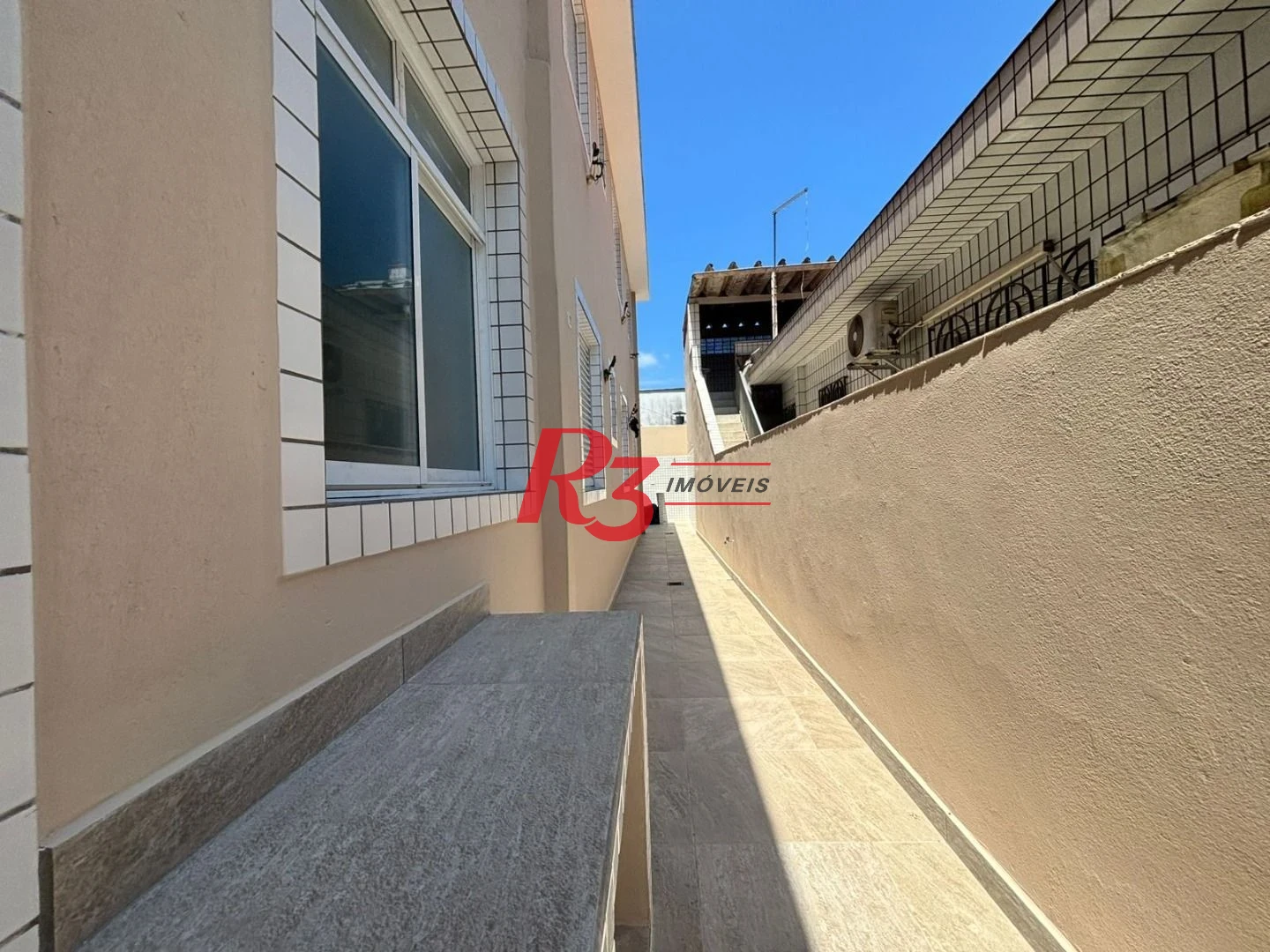 Casa com 3 dormitórios à venda, 115 m² por R$ 1.100.000,00 - Aparecida - Santos/SP