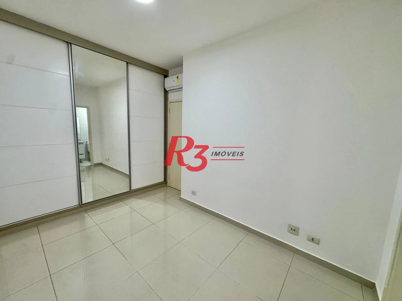 Apartamento com 2 dormitórios para alugar, 109 m² por R$ 7.500,00/mês - Gonzaga - Santos/SP