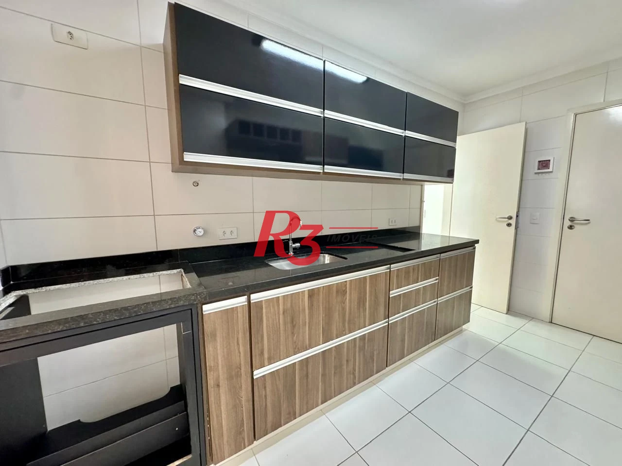Apartamento com 2 dormitórios para alugar, 109 m² por R$ 7.500,00/mês - Gonzaga - Santos/SP
