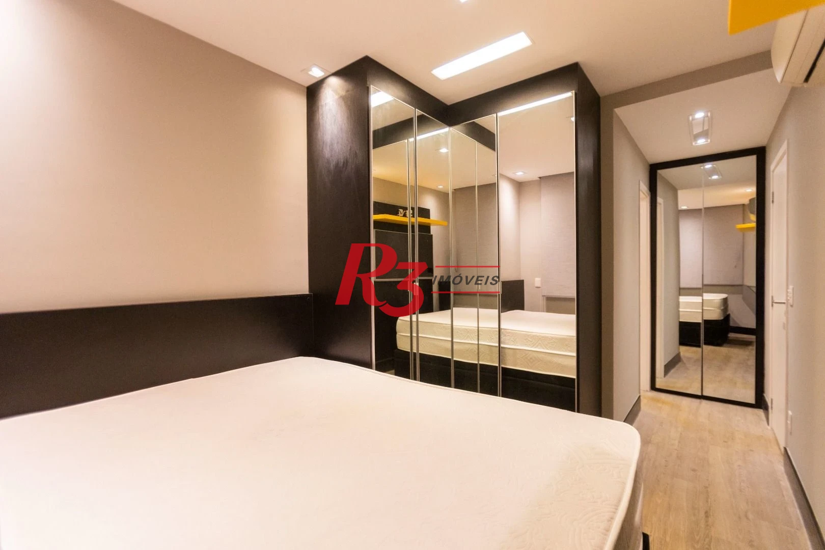 Apartamento com 1 dormitório para alugar, 48 m² por R$ 5.000,00/mês - Ponta da Praia - Santos/SP