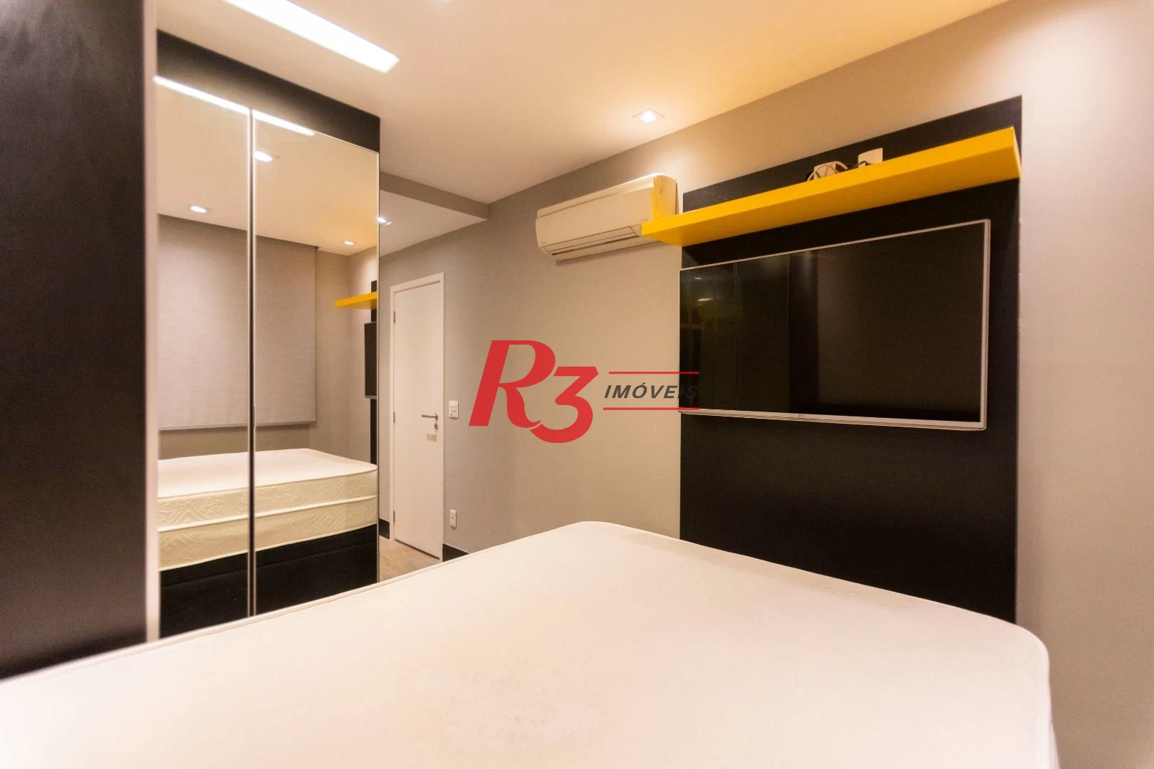 Apartamento com 1 dormitório para alugar, 48 m² por R$ 5.000,00/mês - Ponta da Praia - Santos/SP