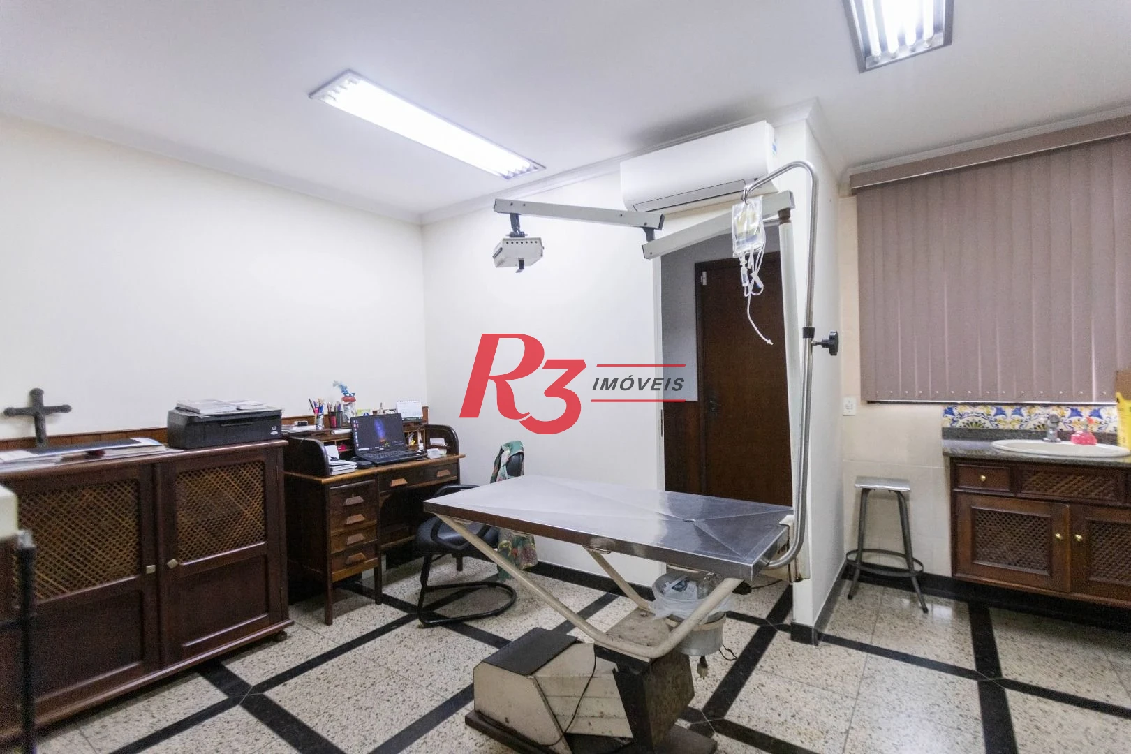 Sobrado, 227 m² - venda por R$ 2.000.000,00 ou aluguel por R$ 8.605,06/mês - Vila Belmiro - Santos/SP