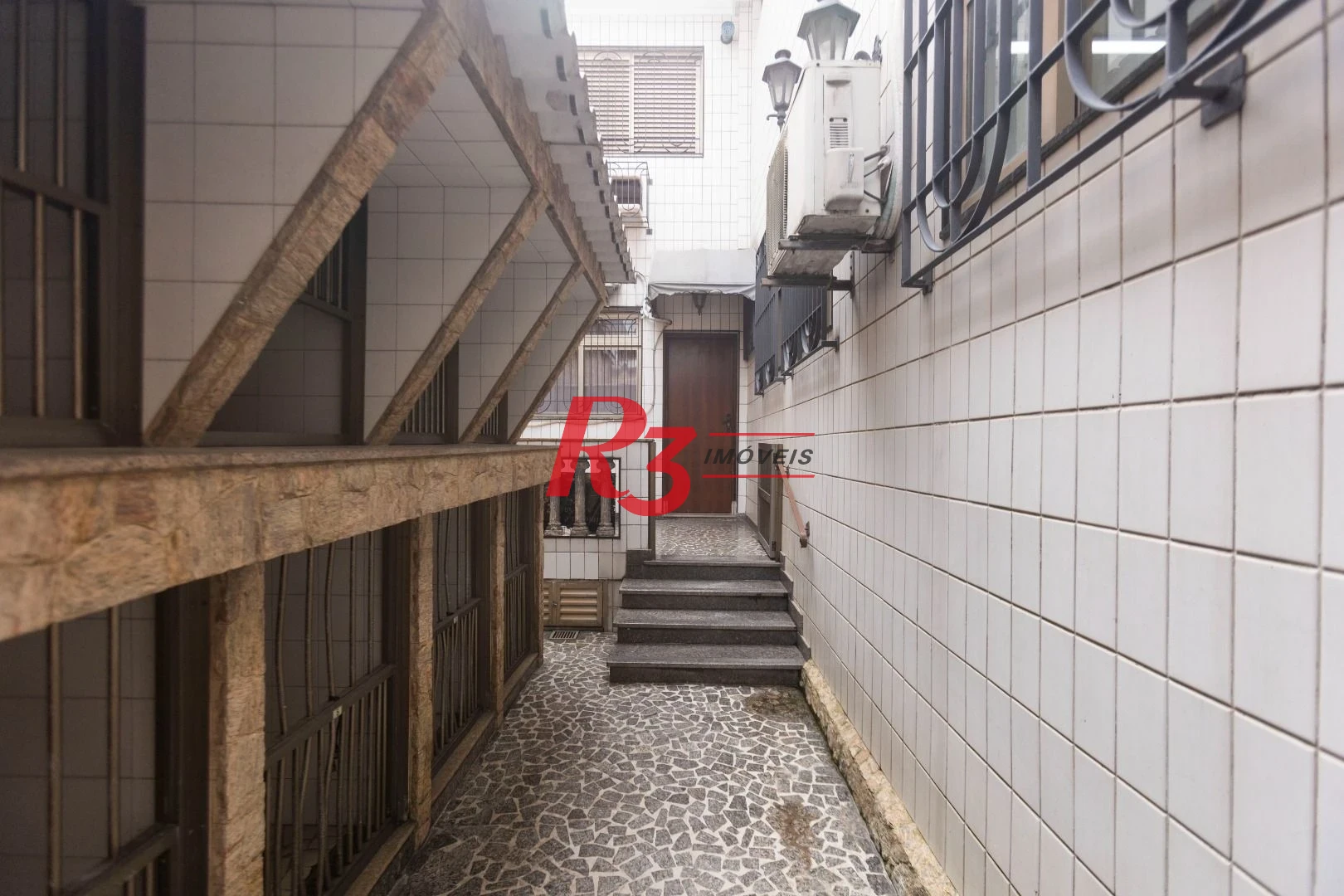 Sobrado, 227 m² - venda por R$ 2.000.000,00 ou aluguel por R$ 8.605,06/mês - Vila Belmiro - Santos/SP